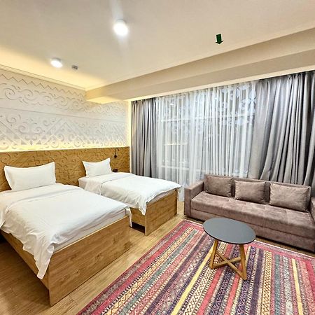 Dami Almaty Hotel Eksteriør bilde