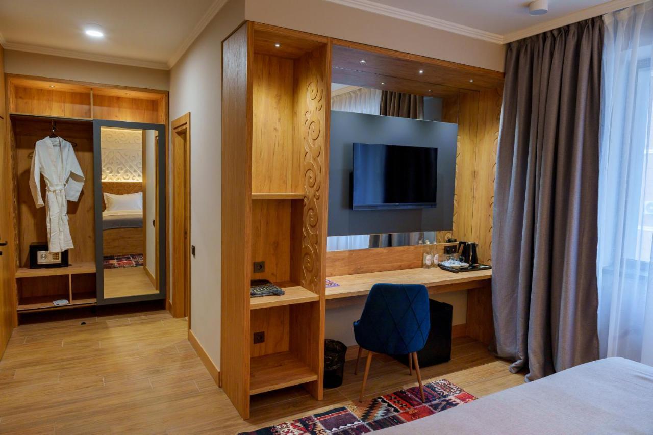 Dami Almaty Hotel Eksteriør bilde