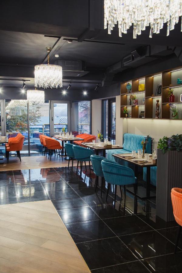Dami Almaty Hotel Eksteriør bilde