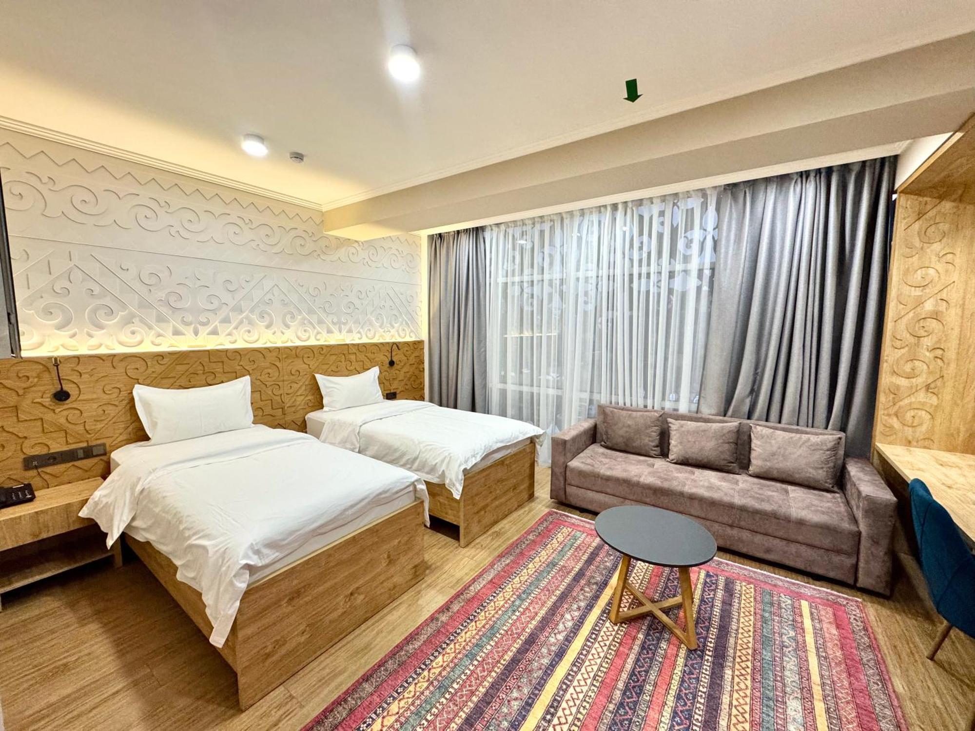 Dami Almaty Hotel Eksteriør bilde