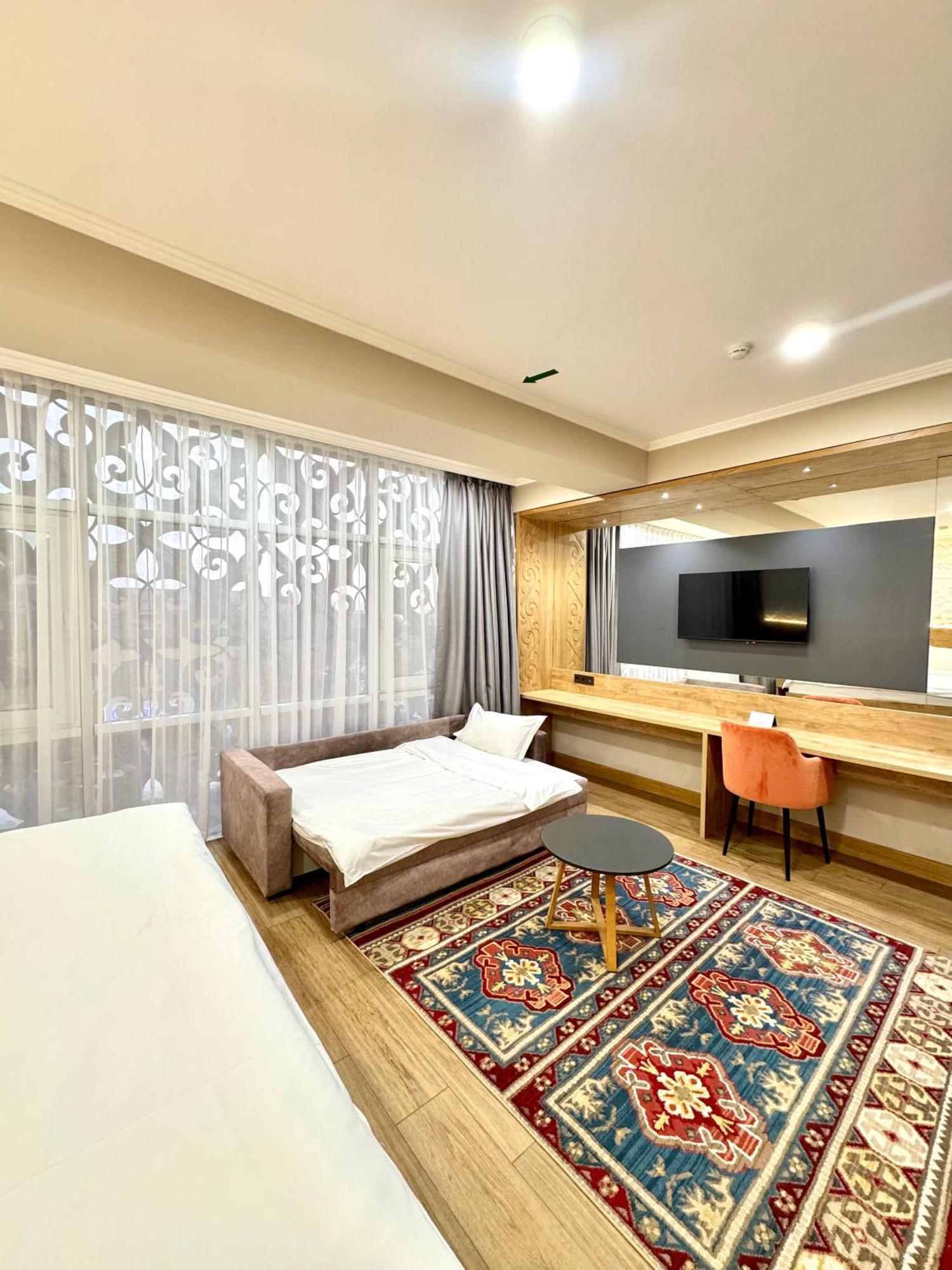 Dami Almaty Hotel Eksteriør bilde